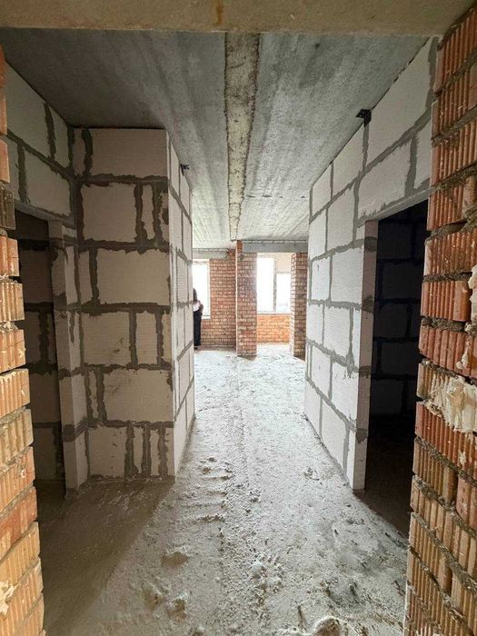 1- комнатнатная квартира в новом сданном доме на Слободке. АГВ.