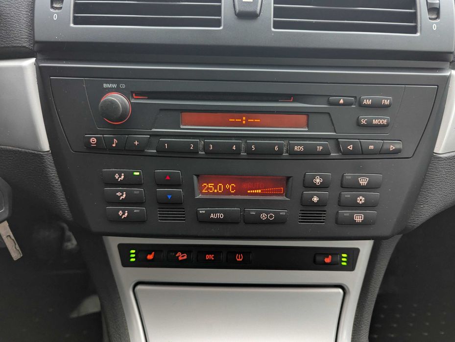 BMW X3 (E83) xDrive20i БМВ Х3 (Е83) 4WD 2.0 дизель