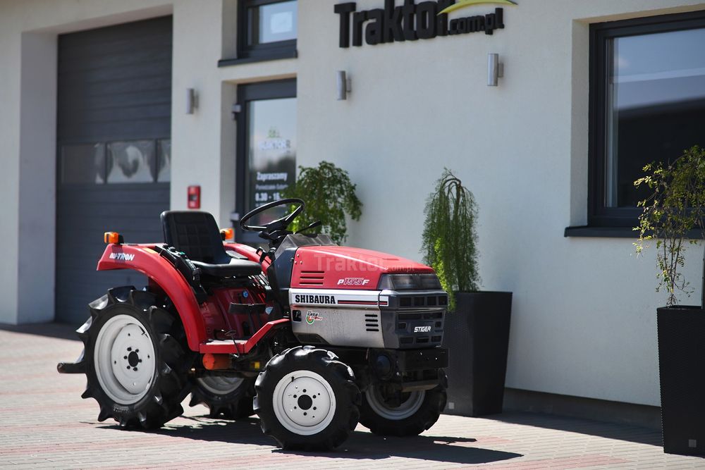 Ciągnik Shibaura P155F 4x4 15KM