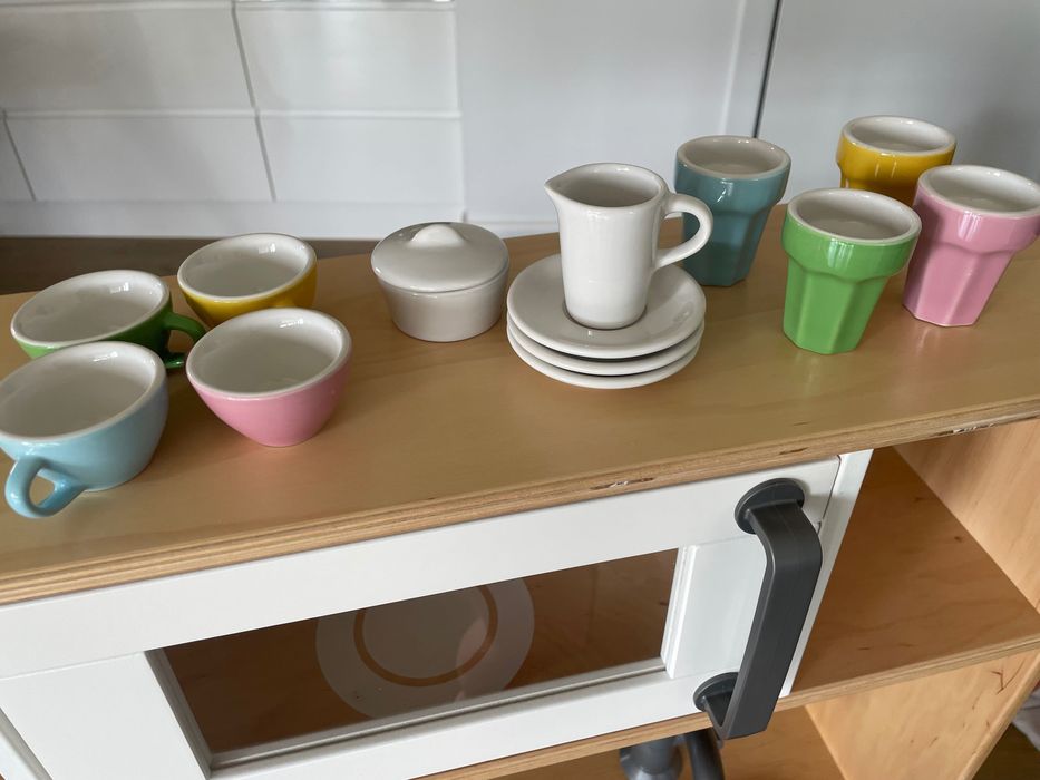 Kuchnia Ikea Duktig z wyposażeniem