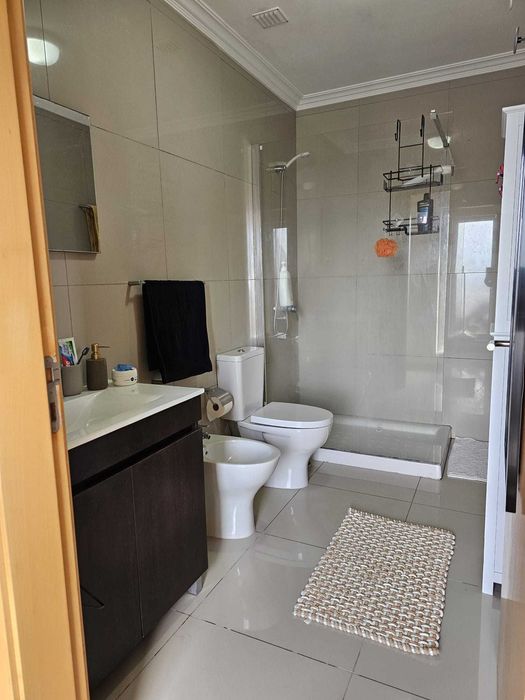 Apartamento T1 arrendar em Valença