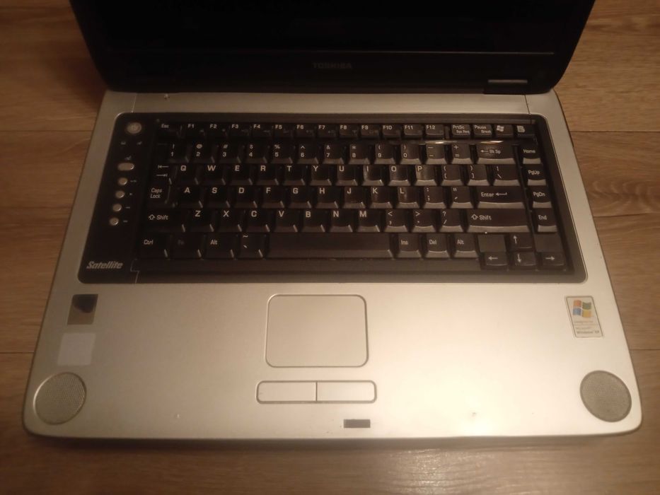 laptop Toshiba Satellite A75-S226