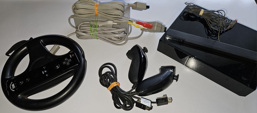 2 Nintendo Wii + acessórios