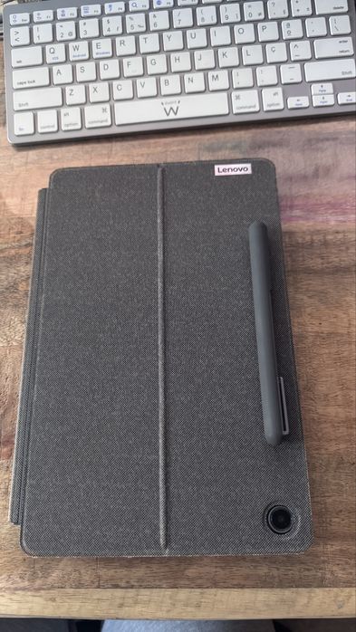 Chromebook Lenovo com caneta