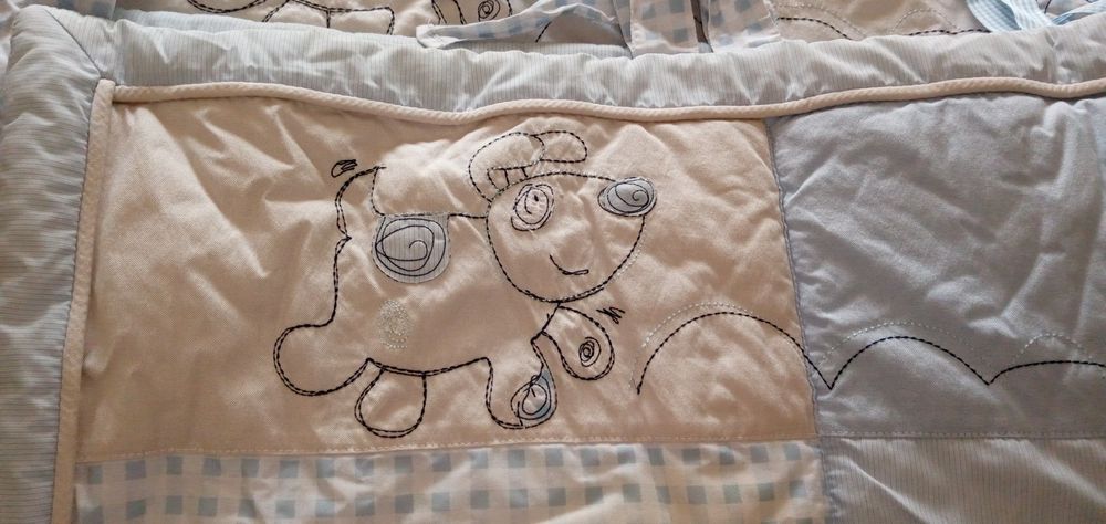 Edredom e resguardo berco menino como novo