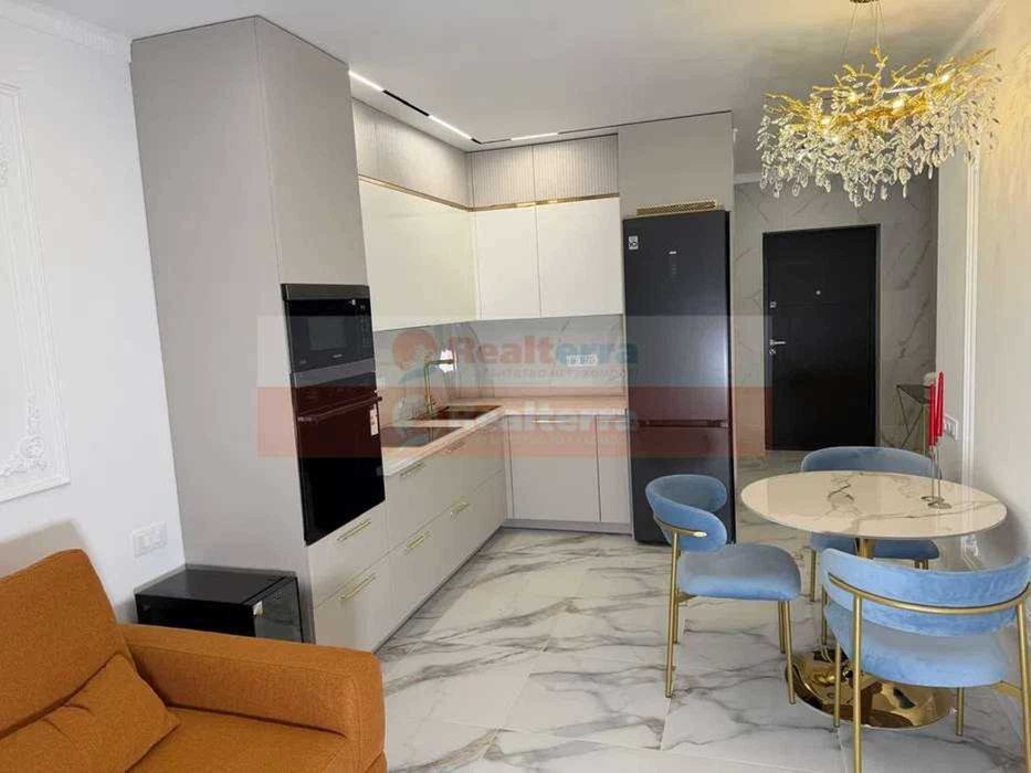 Стильна квартира 50 м2 на Некрасова , 8