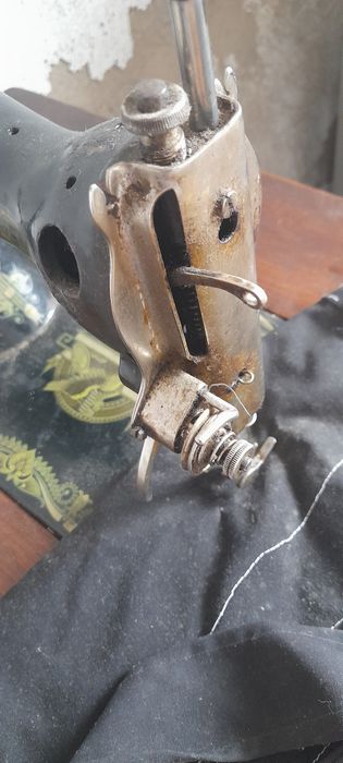 Maquina costura Singer original antiga