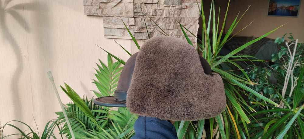 Шапка з натуральної овчини 60 розмір