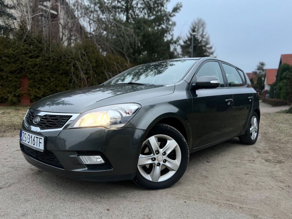 Kia Ceed Kia C’eed 2011 1.6 CRDi • Klima • Idealny stan • Bogate wyposażenie •