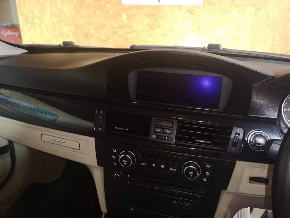 BMW E92 320d Pack M _ Para Peças