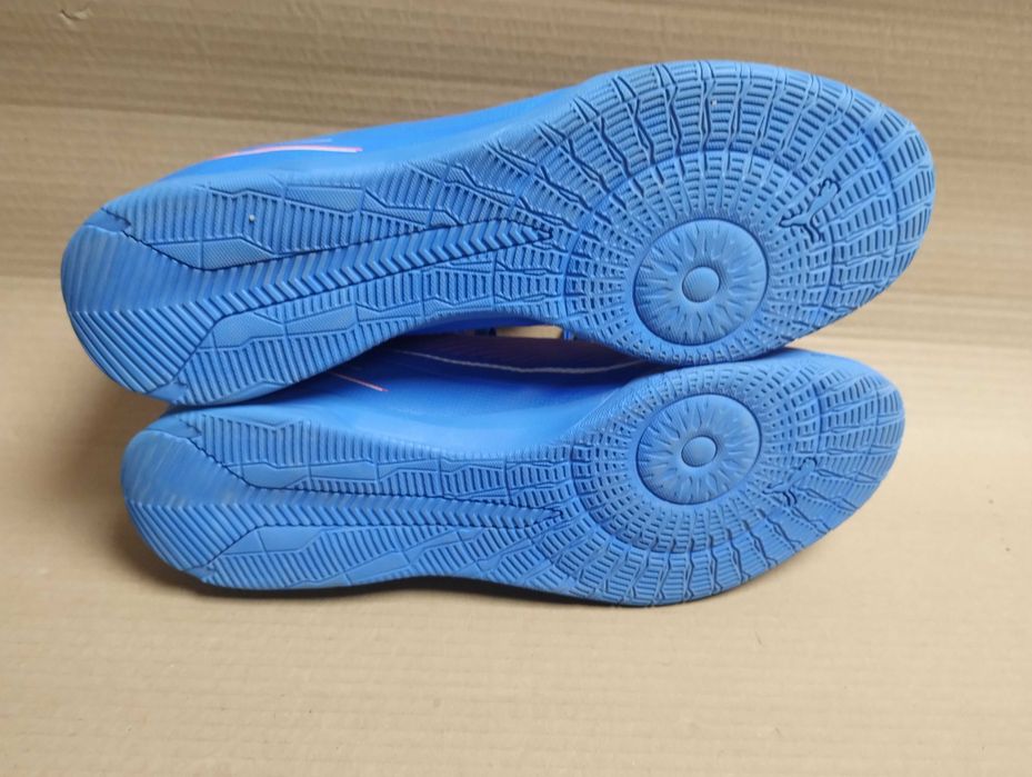 buty piłkarskie halówki Puma 46,5