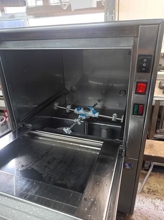 Máquina de lavar chávenas 37