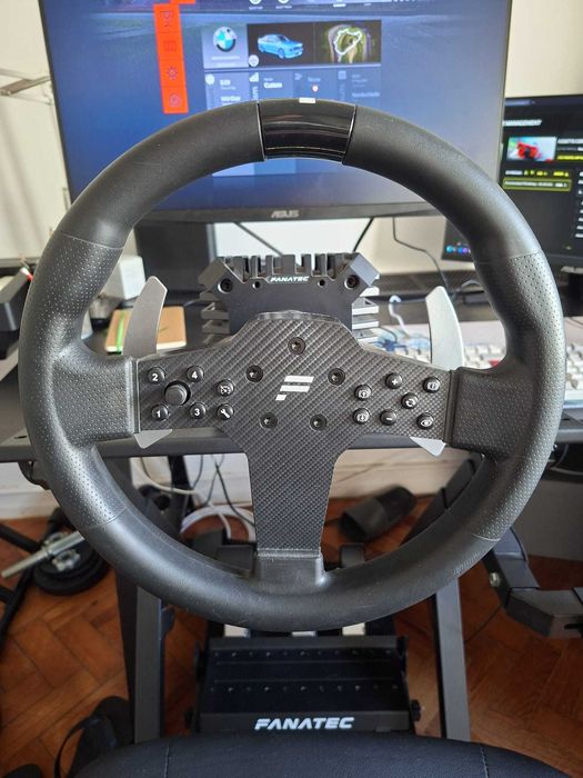 Simulador de automóveis (Fanatec, Next Level Racing e SHH Simulation)