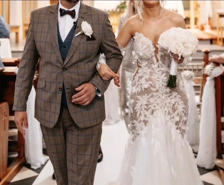 Suknia ślubna krój rybka/syrenka