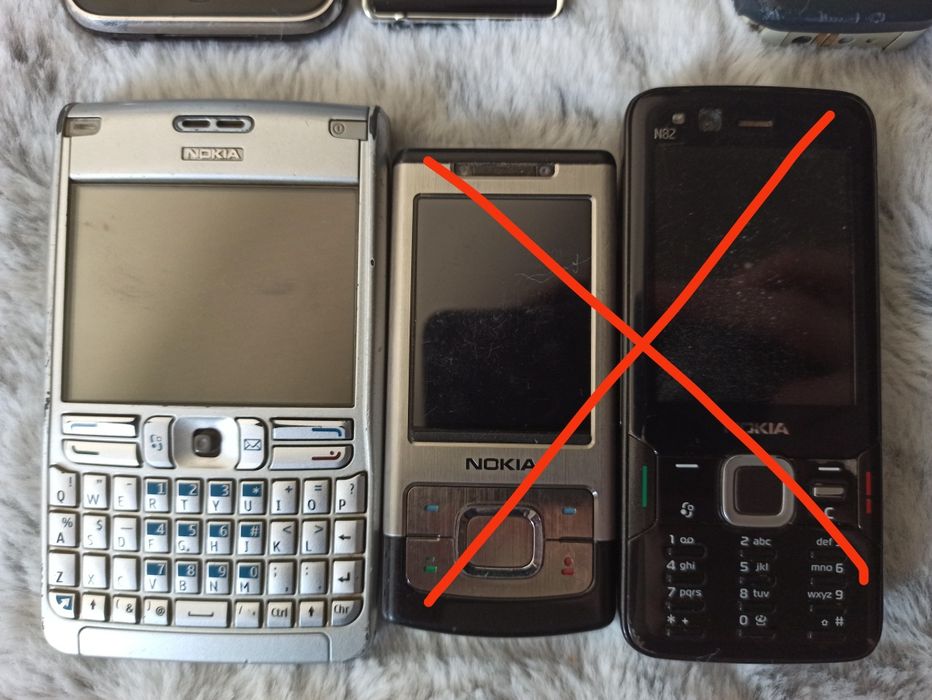 Zestaw telefonów retro Nokia E51, E61, iPhone 3GS kolekcjonerskie