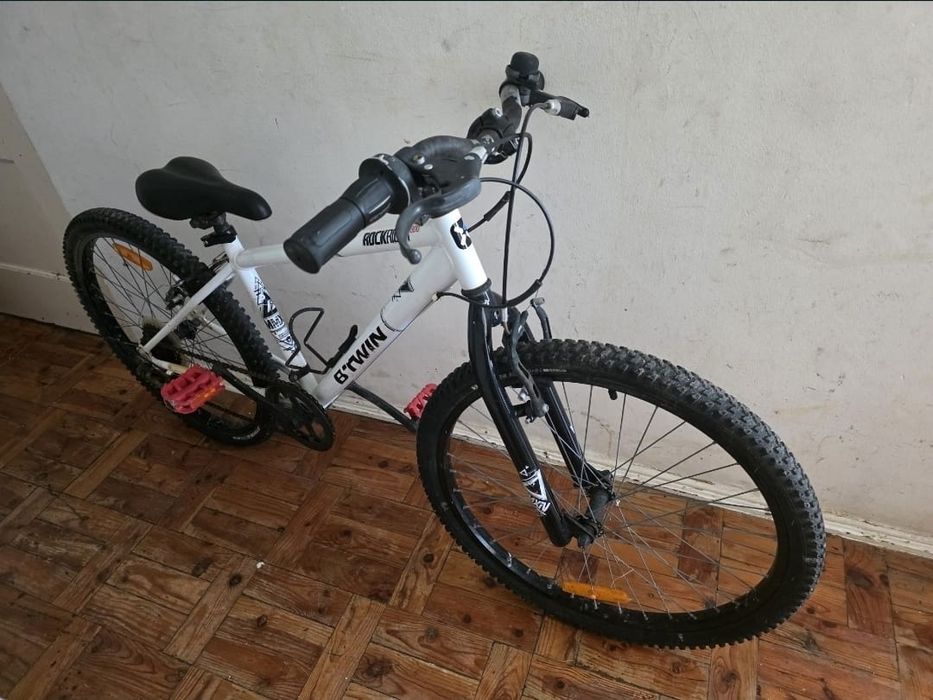 B'Twin Rockrider 300