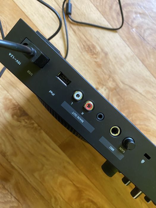 Sprzedam kontroler DJ NI Traktor Kontrol S2 MK3