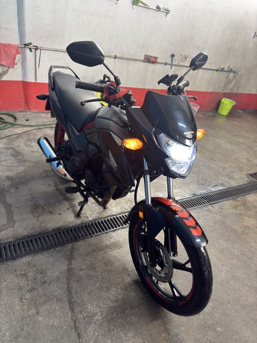 A venda cb125f 2024