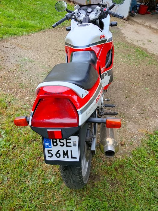 Suzuki GSX 750 F