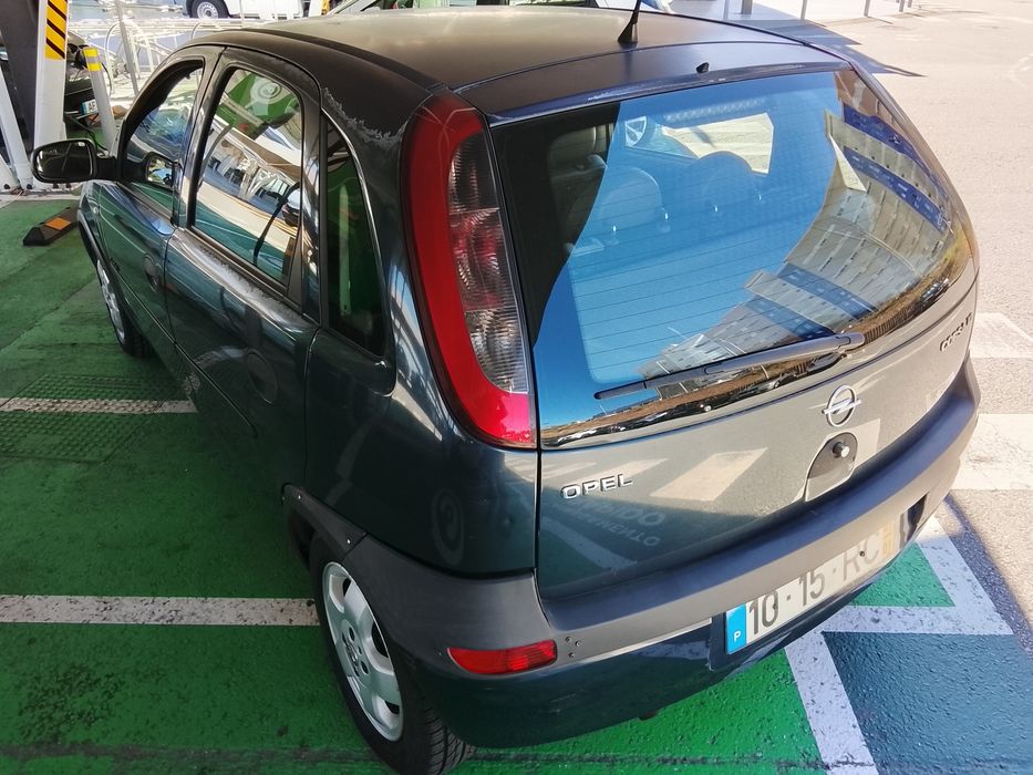 Opel Corsa 1.2 Confort ano 2001 impecável de mecânica