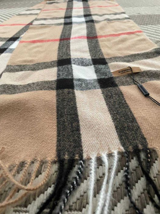 Шарф Burberry бежевий