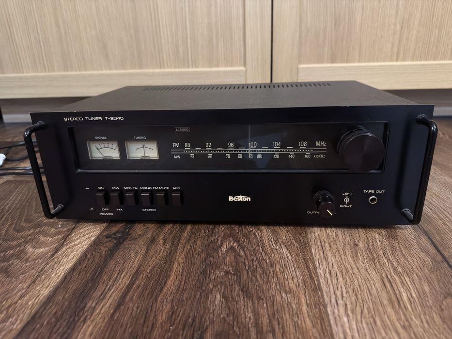 Beston Stereo Tuner T-2040