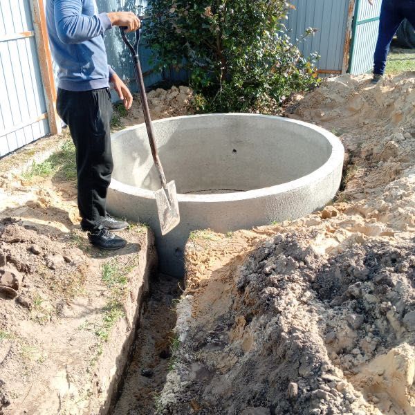 Монтаж бетонных колец, септика, выгребных ям