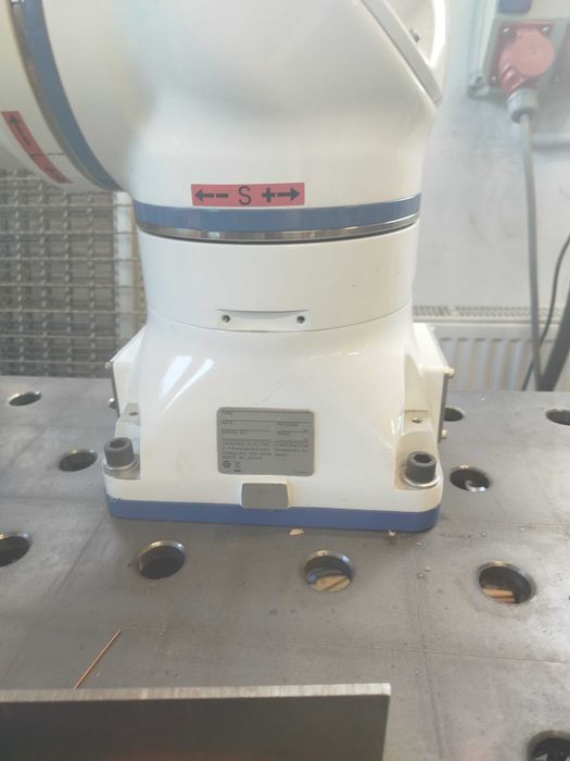 Robot Yaskawa HC10DTP