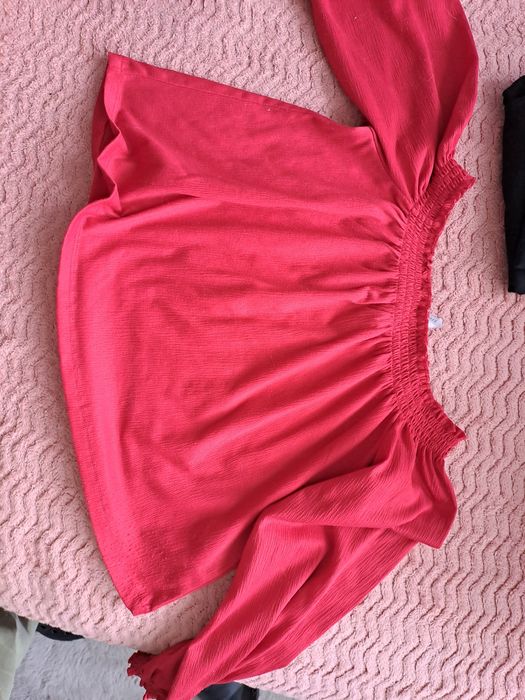 Bluzka hm czerwona xs