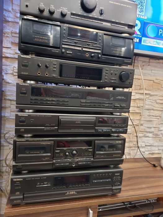 Sprzedam zmieniarkę płyt cd technics