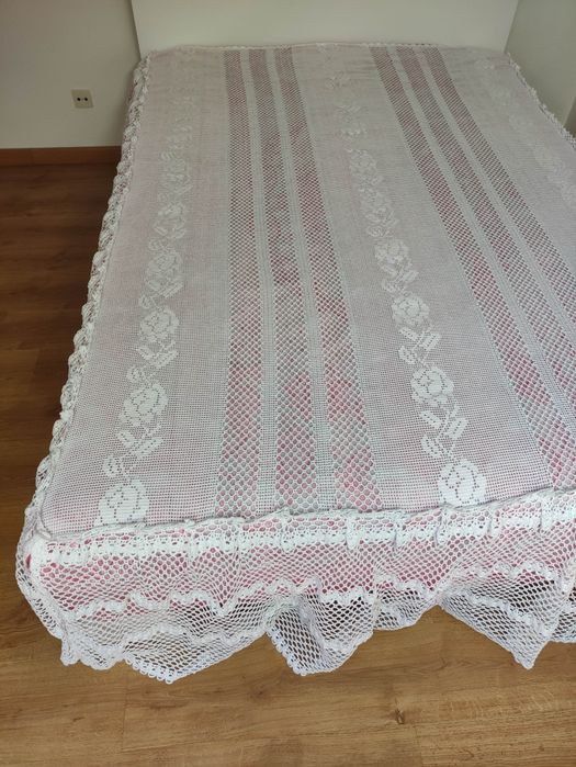 Colcha em renda para cama