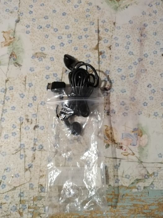 Vendo auriculares  novo de samsung