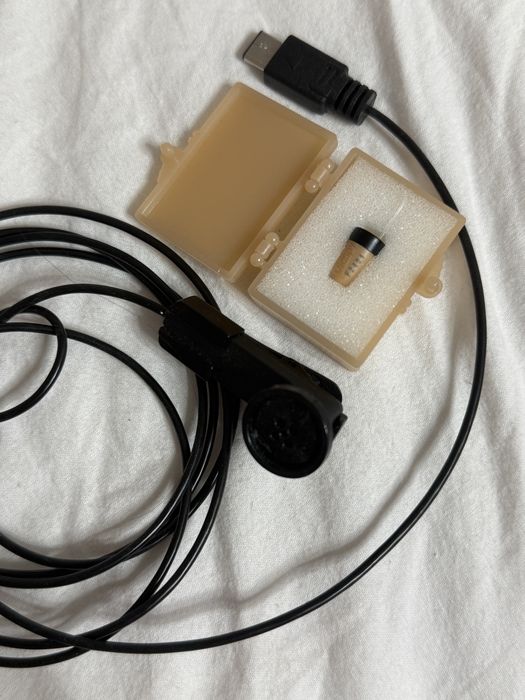 Zestaw na egzamin, mikrosluchawka kamerka live