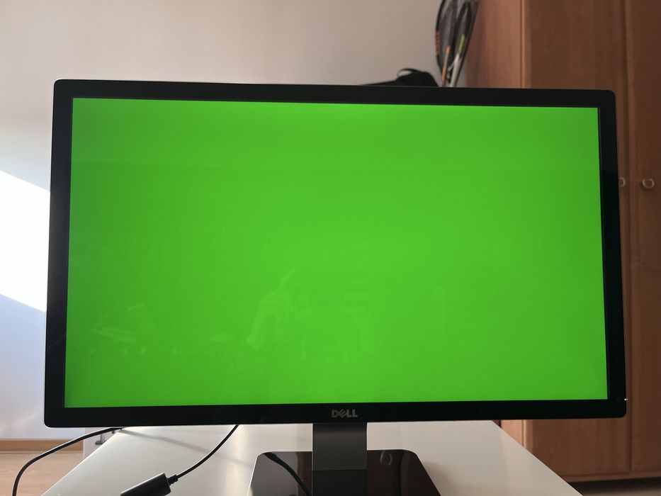 Monitor Dell S2440L