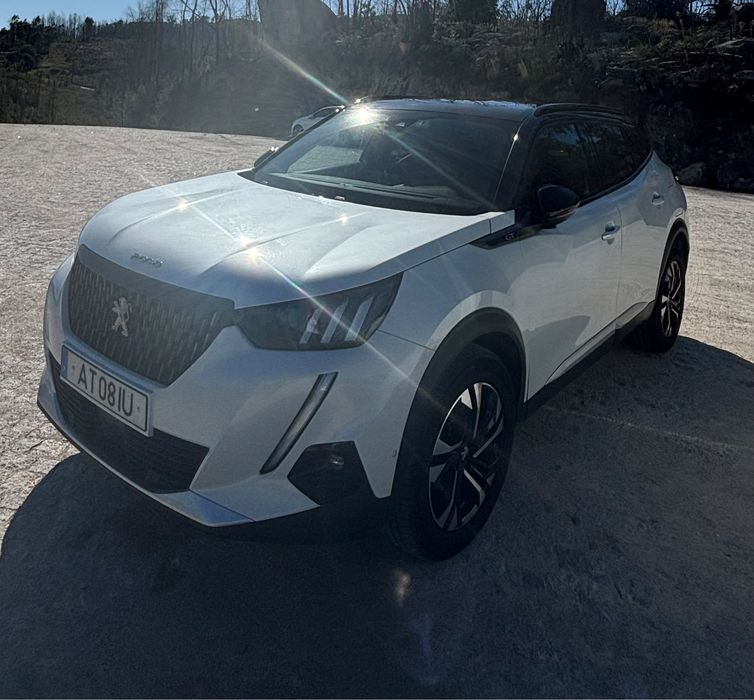 Peugeot 2008 gt 1.2 pure -tech
