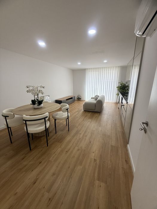 T1 novo com 77 m², 2 WC e orientação sul – Aveiro
