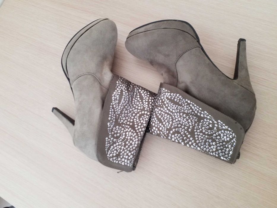 Kozaczki botki czółenka r 41