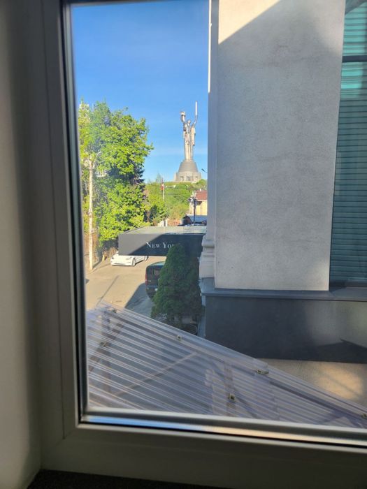 Отдельно стоящее офисное здание. Собственник