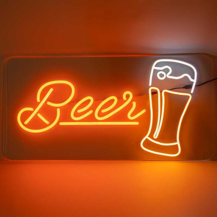 Неонові вивіски під замовлення