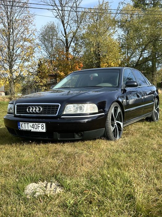 Audi A8 D2