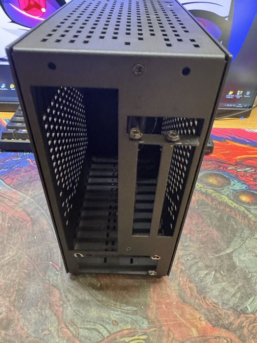 Корпус для пк mini itx+райзер pcie 4