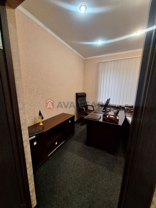 Офіс у самому центрі — без витрат на старт.