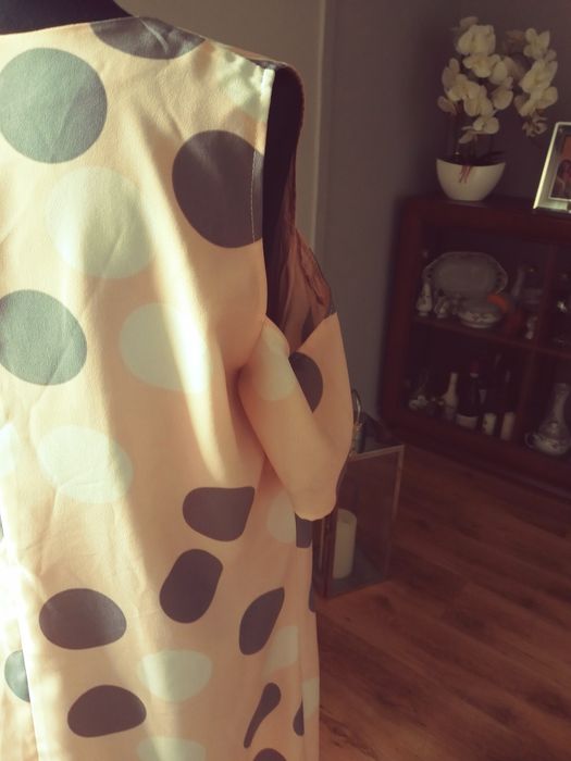 Sukienka prosta grochy lato 40 luzna