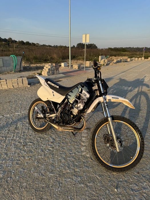 Vendo/Troco Honda CRM 50R