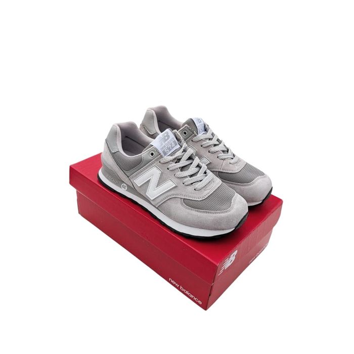 Жіночі кросівки New Balance 574 сірі