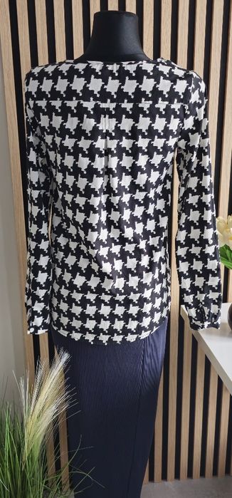 Bluzka czarno biała minimal elegant Old Money mankiety rozmiar XS,S ,M