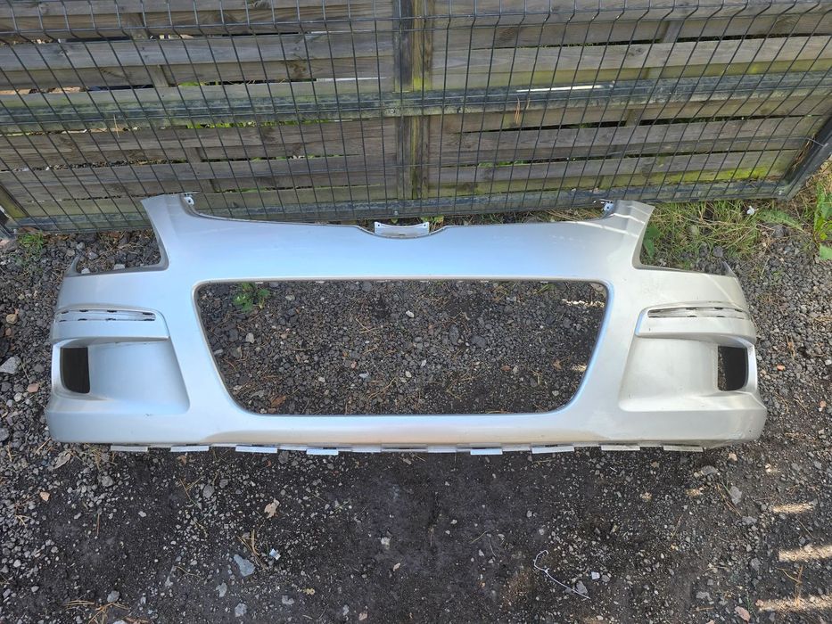 Hyundai i30 zI lift kombi zderzak przód ładny oryginał