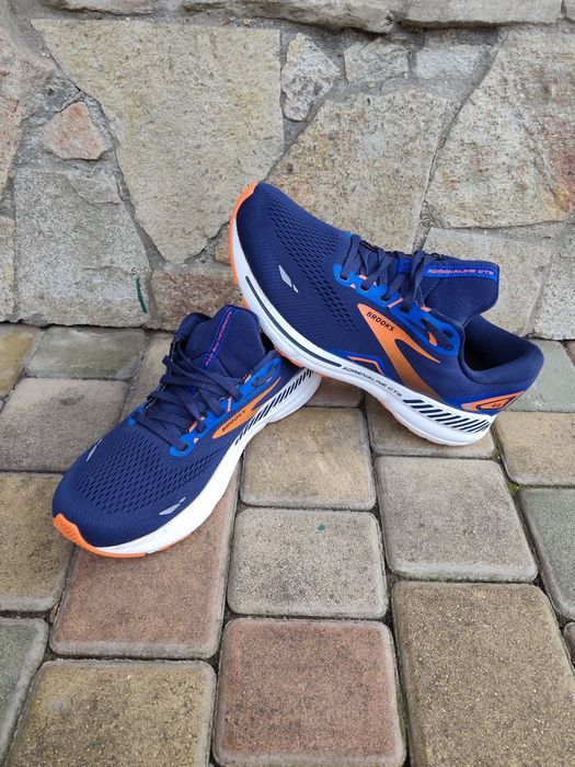 Кроссовки Brooks Adrenaline GTS 23 43 / 44