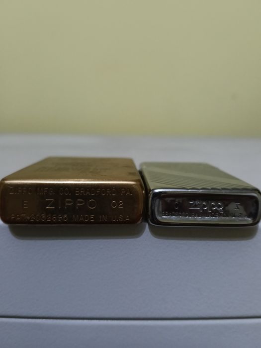 Dois Zippo pára venda