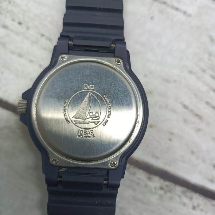 Часы наручные Q&Q 10bar